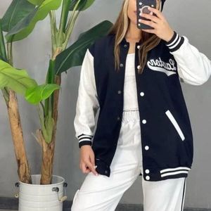 مشخصات سوییشرت بیسبالی تو کرکی