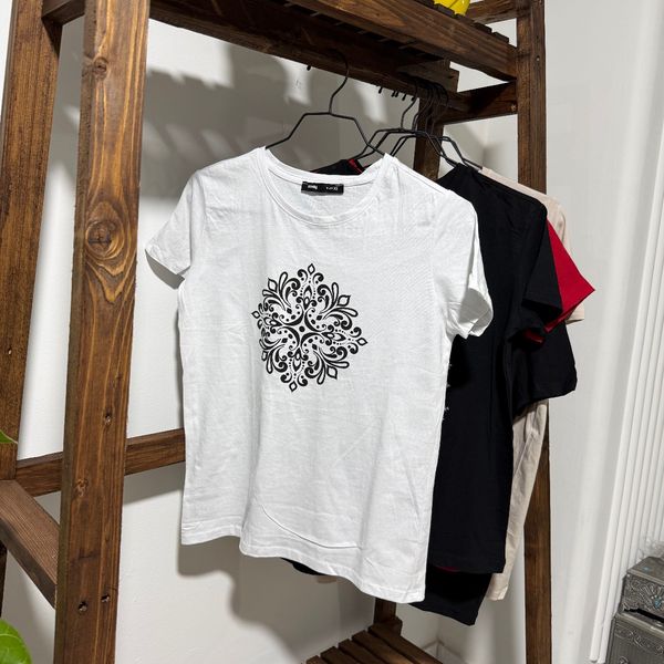 تیشرت زنانه خاص