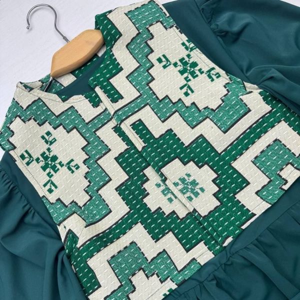 سارافون و جلیقه ویولت