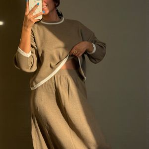 مشخصات ست‌بلوز دامن زنانه loomarche