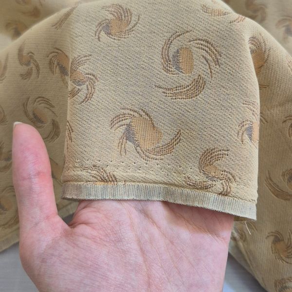 قواره پارچه کرپ طرح دار دو رو نسکافه ای و قهوه ای