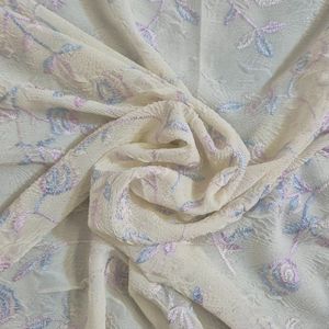 قواره پارچه حریر لیمویی پفکی گل دار خامه دوزی شده صورتی بنفش آبی اکلیل دار