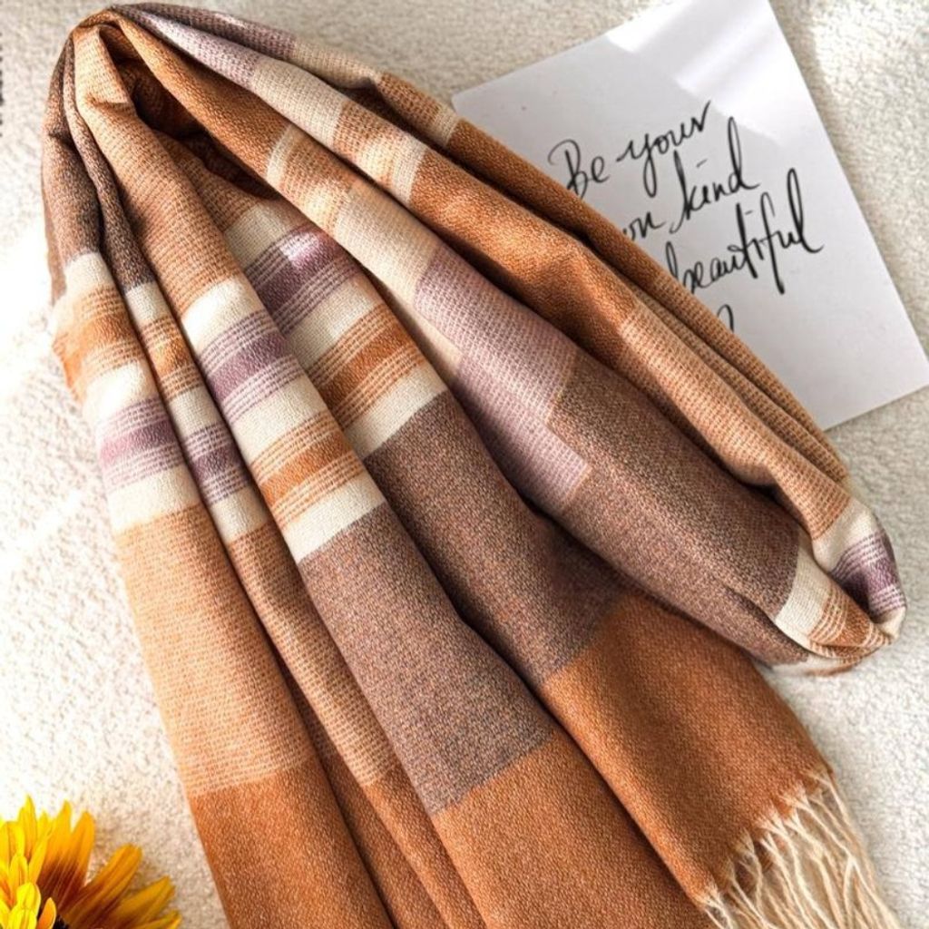 مشخصات شال موهر کاتالیا هانا