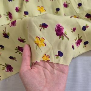 قواره پارچه کرپ نخی لیمویی زرد گل دار