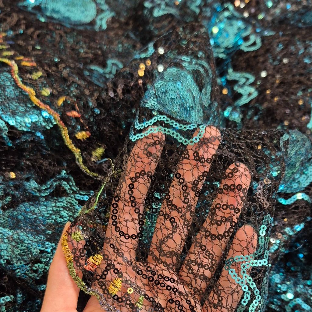 فروش اینترنتی قواره پارچه دانتل پولک دوزی شده مشکی سبزآبی کله غازی