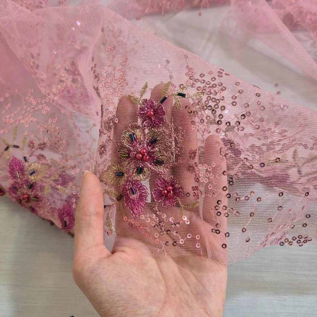 خرید انلاین قواره پارچه تور خامه دوری شده صورتی سنتی