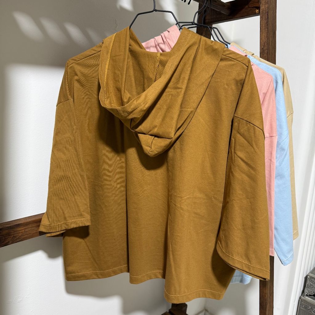 مشخصات تیشرت باکسی کلاهدار