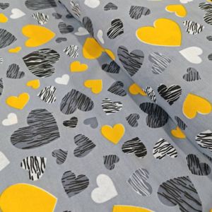 خرید آنلاین پارچه آشپزخانه طرح قلب زرد عرض 2 متر