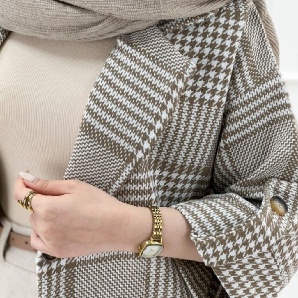 مشخصات کت باکسی پارسی