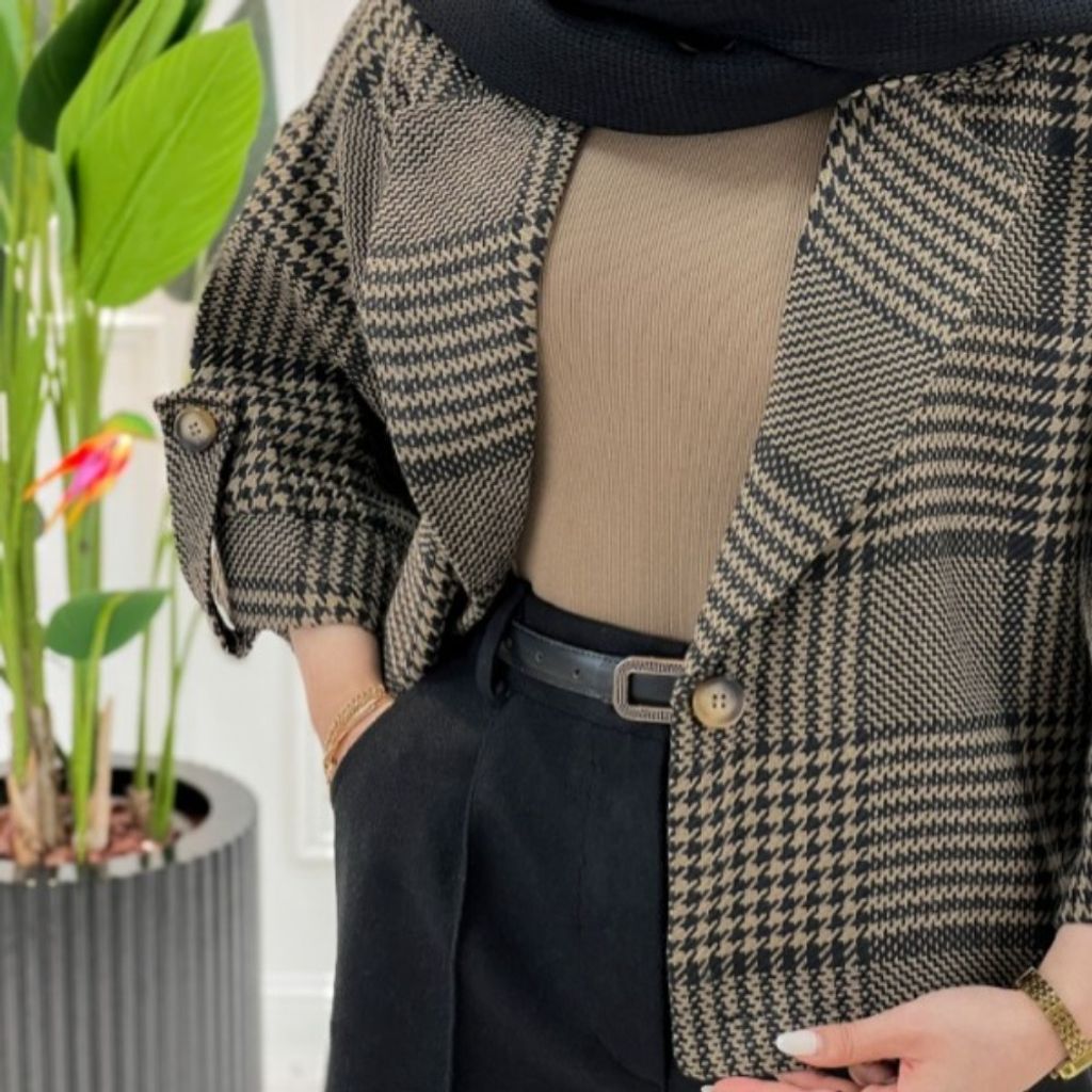 مشخصات کت باکسی پارسی