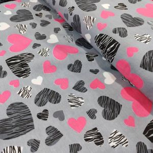 پارچه آشپزخانه طرح قلب صورتی عرض 2 متر