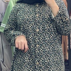 مانتو مخمل کبریتی پارچه خارجی .آستین قاپک دار