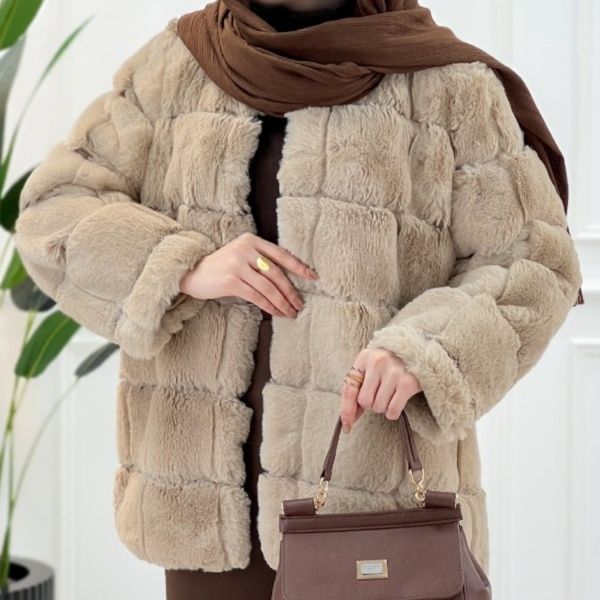 کت نیلدا پارسی