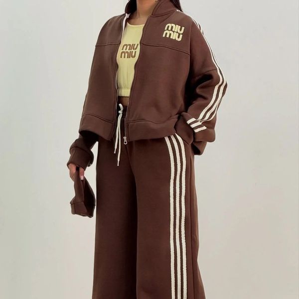 ست میومیو نورا