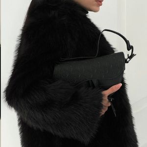 مشخصات کت خز وارداتی نورا