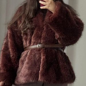 خرید اینترنتی کت خز وارداتی نورا