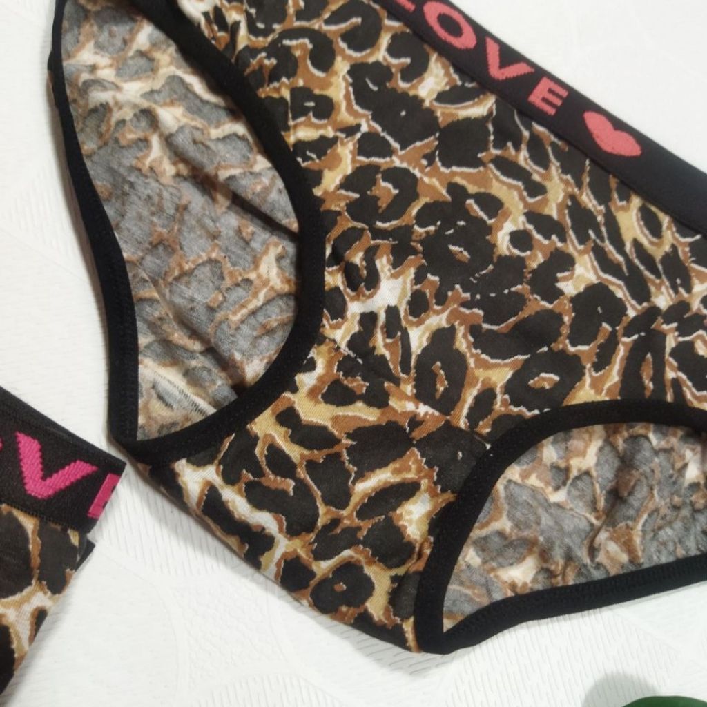 خرید اینترنتی شورت نخی پلنگی