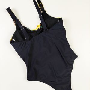 خرید انلاین مایو زنانه یک تکه