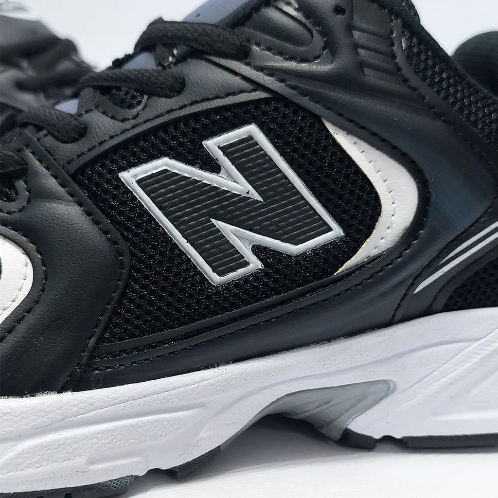 قیمت ارزان کتونی پرطرفدار نیوبالانس 530 مشکی سفید New balance