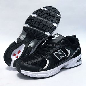 مشخصات کتونی پرطرفدار نیوبالانس 530 مشکی سفید New balance