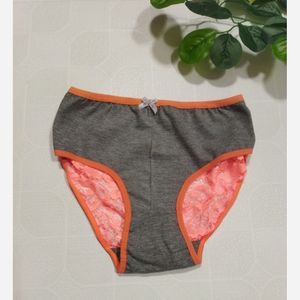 شورت پشت توری زنانه 