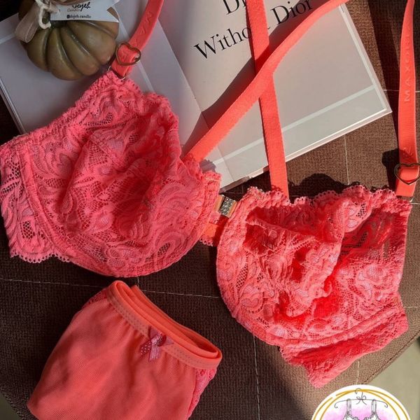 لباس زیر زنانه