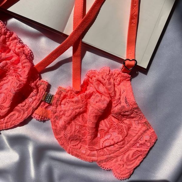 لباس زیر زنانه