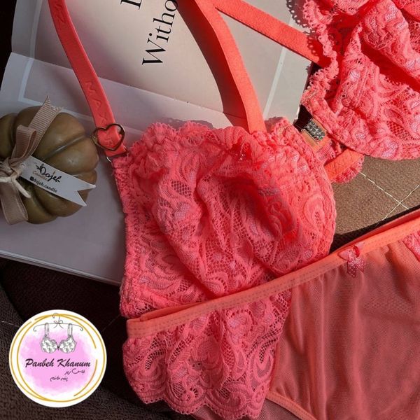 لباس زیر زنانه