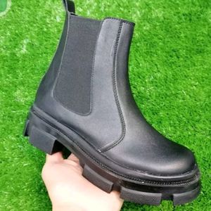 فروش اینترنتی بوت و نیم بوت زنانه کشی