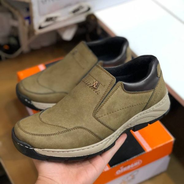 کفش طبی چرم مردانه  بی بند مدل اروند زیتونی