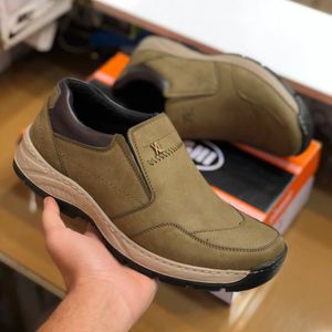 قیمت کفش طبی چرم مردانه  بی بند مدل اروند زیتونی