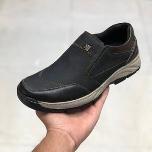 خرید اینترنتی کفش طبی چرم مردانه  بی بند مدل اروند مشکی