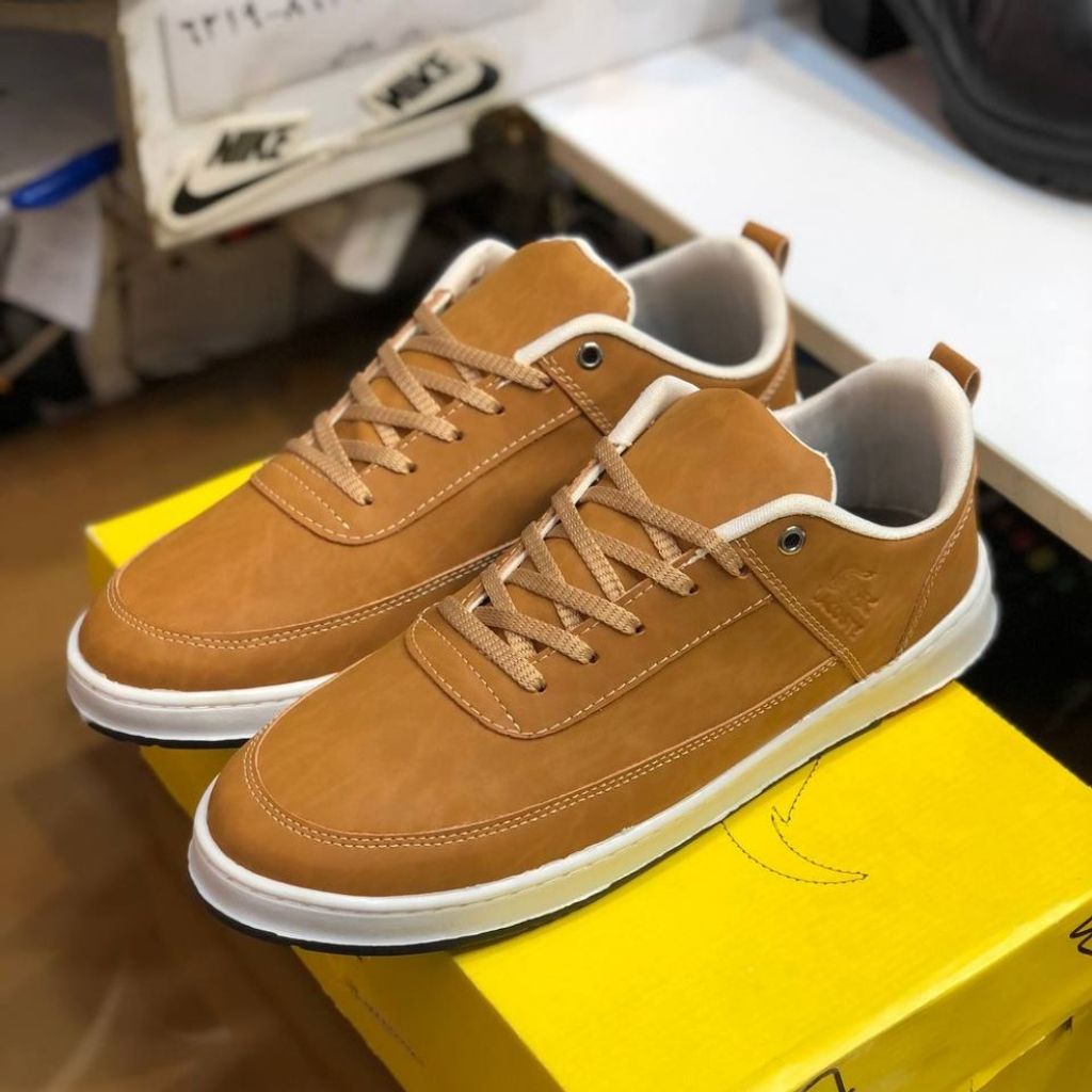 خرید انلاین کفش چرم مردانه لاگوست رنگ عسلی دور دوخت