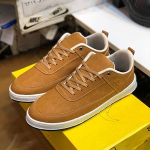 خرید انلاین کفش چرم مردانه لاگوست رنگ عسلی دور دوخت