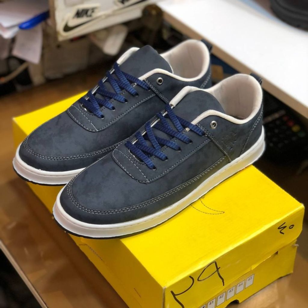 قیمت کفش چرم مردانه لاگوست سورمه ای دور دوخت