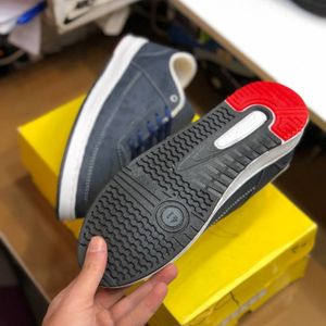 خرید اینترنتی کفش چرم مردانه لاگوست سورمه ای دور دوخت