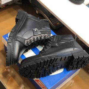 مشخصات کفش نیم بوت چرم مردانه مدل لیون مشکی