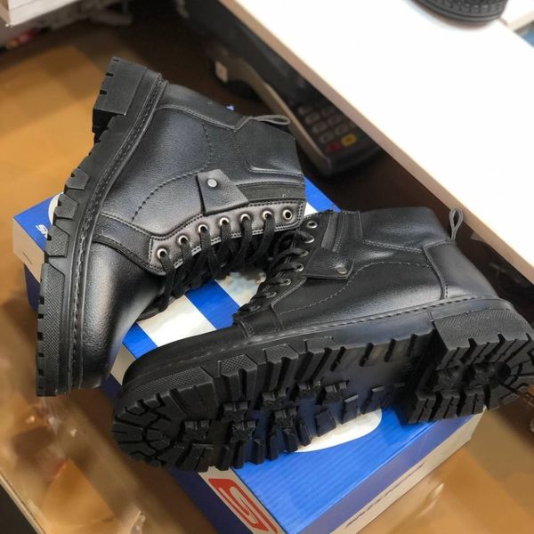 کفش نیم بوت چرم مردانه مدل لیون مشکی