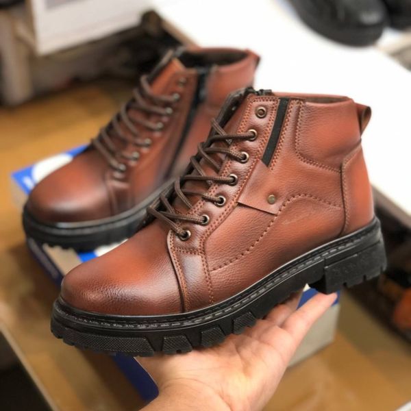 کفش نیم بوت مردانه چرم طرح لیون عسلی