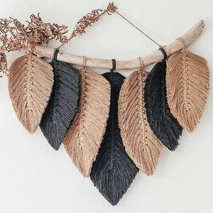 مشخصات دیوارکوب مکرومه طرح 7برگ