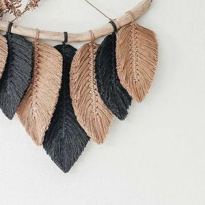 خرید اینترنتی دیوارکوب مکرومه طرح 7برگ