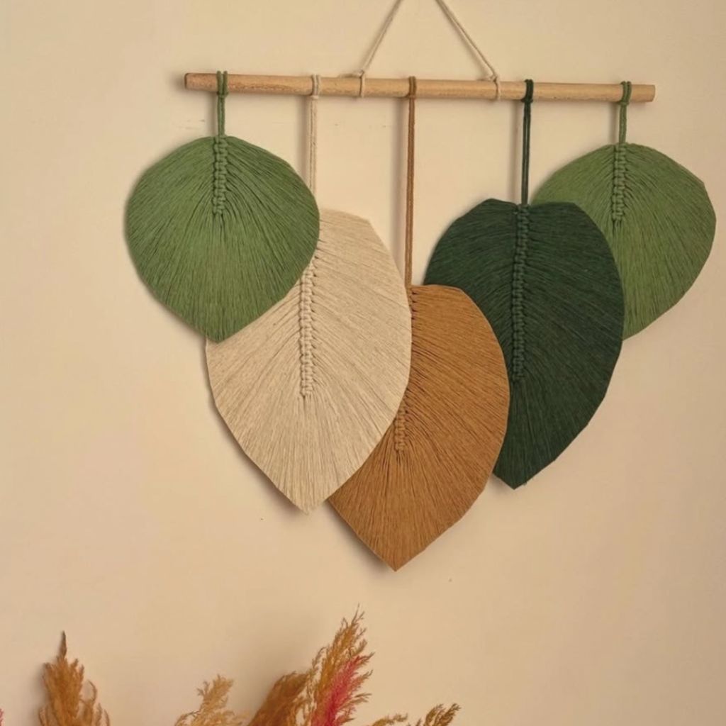 خرید انلاین دیوارکوب برگ پاییزی مکرومه بافی کادویی