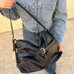 کیف دوشی چرم زنانه و دخترانه مدل لیتلا پروانه