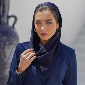 مانتو شلوار اداری شاهین دوخت مدل چهار دکمه پارچه‌ای کد 4012