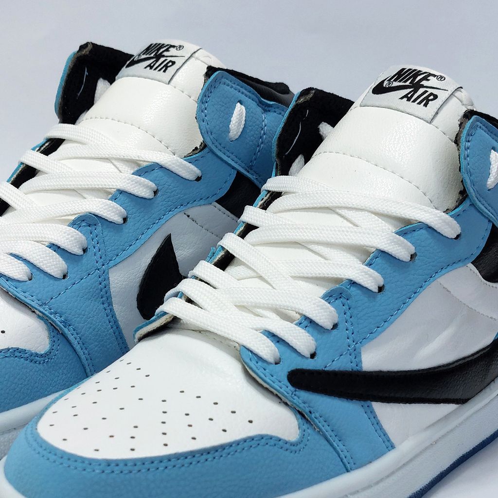 خرید اینترنتی ✴️ کتونی نیمساق نایک ترویس اسکات Nike Travis