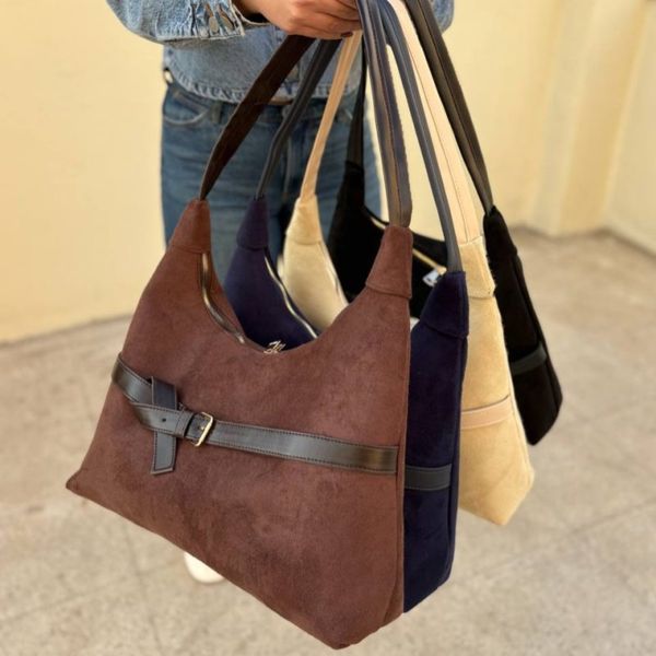 کیف دوشی زنانه و دخترانه مدل کاریک پروانه