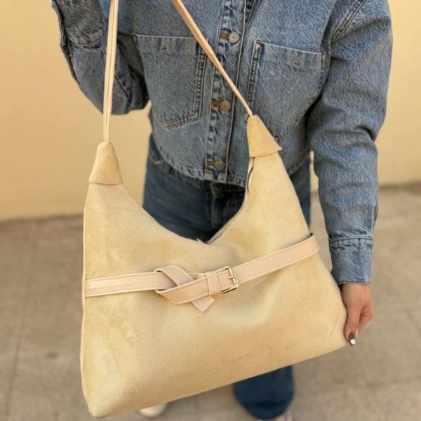 کیف دوشی زنانه و دخترانه مدل کاریک پروانه