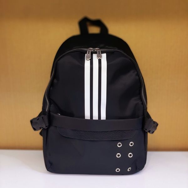 کوله پشتی سفید مشکی