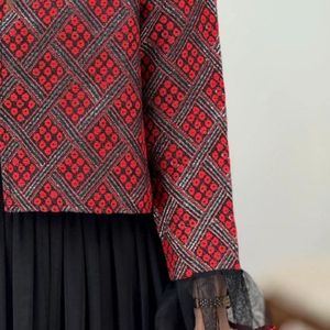 خرید آنلاین کت و دامن مجلسی گل بانو