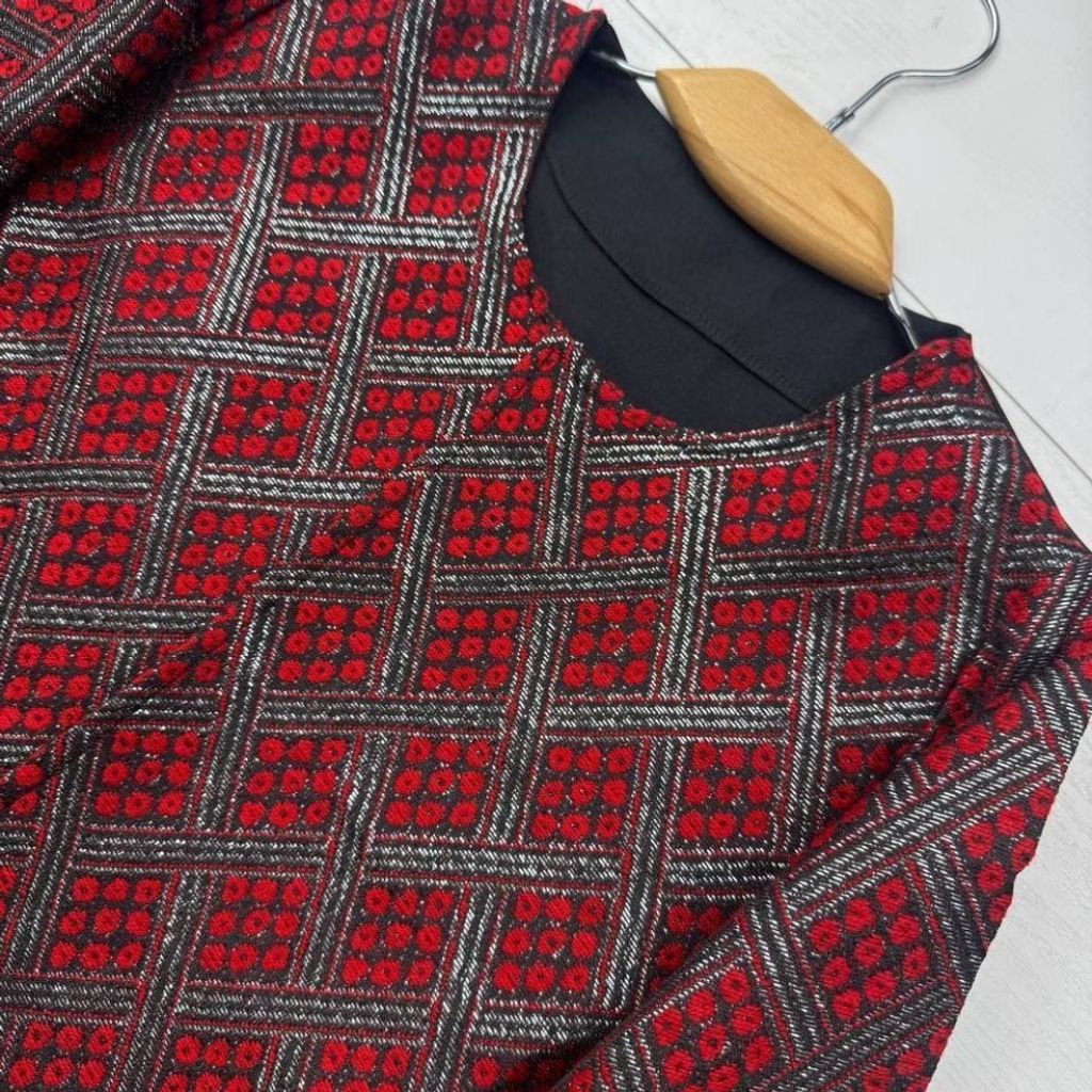 خرید انلاین کت و دامن مجلسی گل بانو